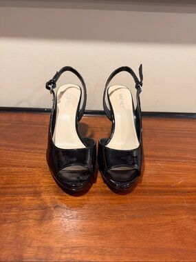 Nine West Black Patent Peep-Toe Slingback Heels - Size 7.5